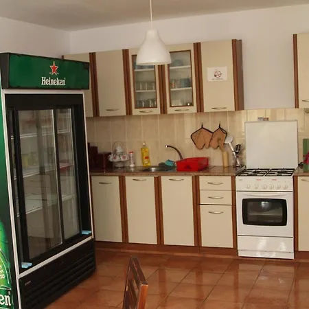 Toate Panzele Sus Gasthof *