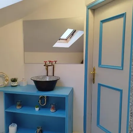 Pensionat Toate Panzele Sus *