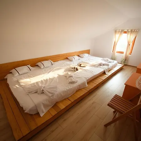 Toate Panzele Sus Pensión Corbu (Constanta)