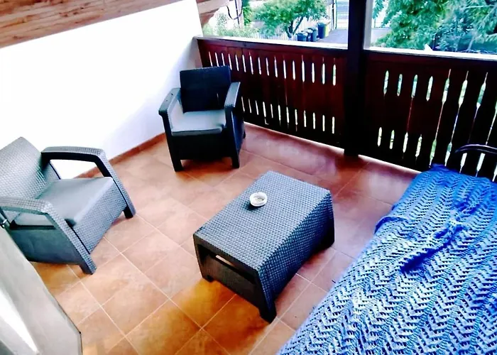 Konukevi Toate Panzele Sus *